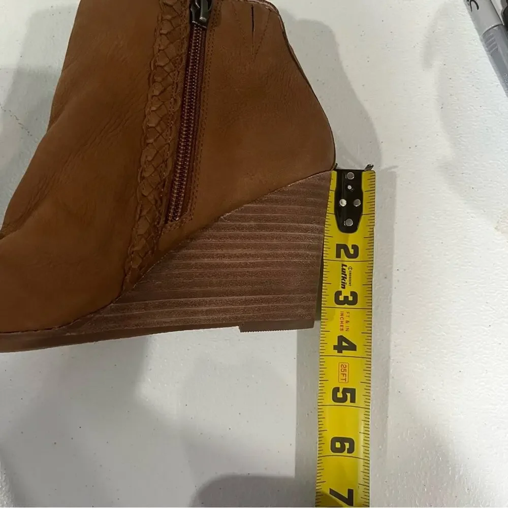 NWOT Caslon Brown Wedge Heel Ankle Boots Leather Size 6.5 Medium